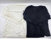 Set of 2 Men's long-sleeved crew neck t-shirt in black and white.