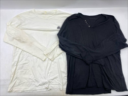 Set of 2 Men's long-sleeved crew neck t-shirt in black and white.