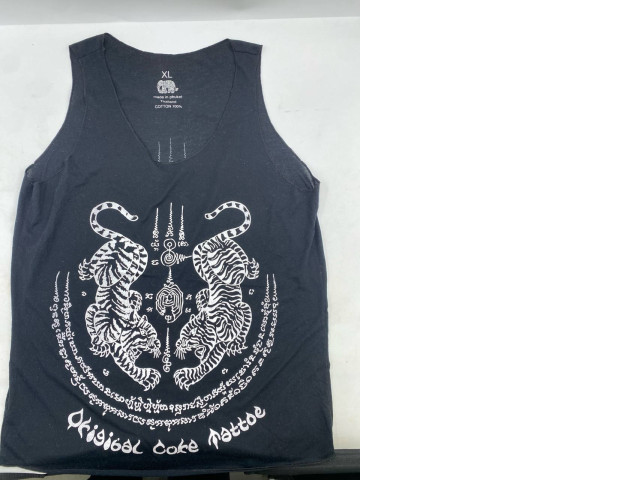 Black cotton tank top with a pair of white tiger prints. Black cotton tank top with a pair of white tiger prints.