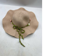 MaoXinTek women's foldable wide-brim straw sun hat. 