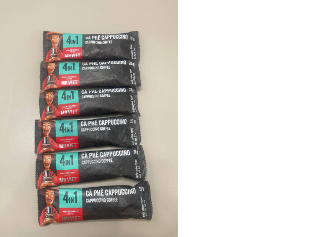 A set of six 4-in-1 cappuccino coffee bags A set of six 4-in-1 cappuccino coffee bags