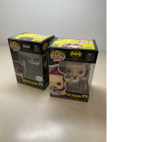 set of two figurines