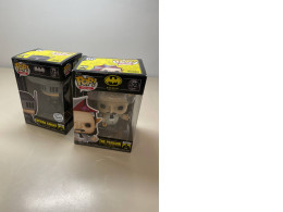 set of two figurines