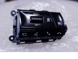 Set of 2 RH SIDE SWITCH MODE FOR MITSUBISHI TRITON PAJERO SPORT 2024 8602A228