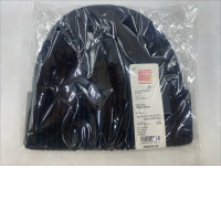 Uniqlo HEATTECH Ribbed Beanie in 01 Black.