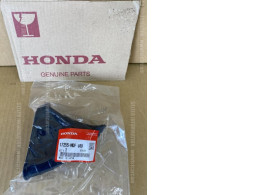 Set of 2 HONDA VFR1200F VFR1200FD VFR1200X VFR1200XD 10-17 DUCT, R. AIR 17255-MGE-000