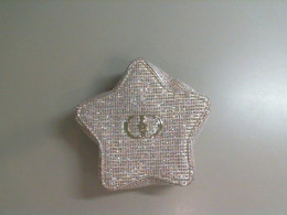 Star-shaped cosmetic bag Star-shaped cosmetic bag