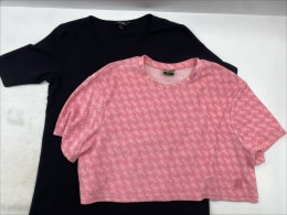 Set of 2 Women's black and pink short-sleeved crew neck t-shirt. 