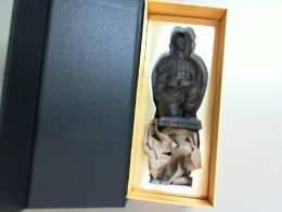 Souvenir statue, China in a gift box