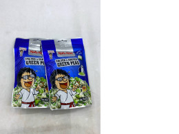 Set of 2 Koh-Kae Salted & Coated Green Peas.  85g