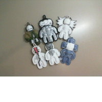 Set of 6 doll keychains