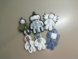 Set of 6 doll keychains