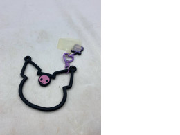 Sanrio Kuromi Multi Ring Plus silicone smartphone accessory. 