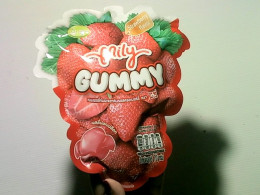strawberry-flavored chewing candies from Mily
