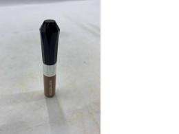 Kiss Me Heavy Rotation Coloring Eyebrow EX brow mascara. Kiss Me Heavy Rotation Coloring Eyebrow EX brow mascara.