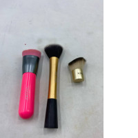 Set of 3 makeup brush Set of 3 makeup brush
