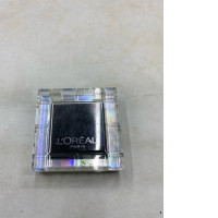  L'Oréal Paris Color Queen Mono Eyeshadow