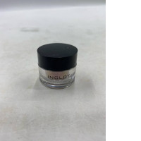 AMC Pure Pigment finely milled eyeshadow.