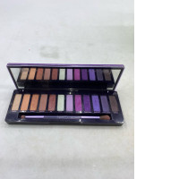 Urban Decay Naked Ultraviolet Eyeshadow Palette. Urban Decay Naked Ultraviolet Eyeshadow Palette.