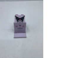 Foldable mobile phone holder