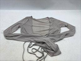 Light gray long-sleeved crop top with tie waist Light gray long-sleeved crop top with tie waist