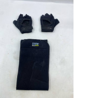 set of 2 exercise gloves