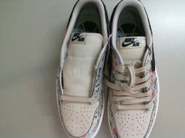 Women's beige sneakers with embroidery