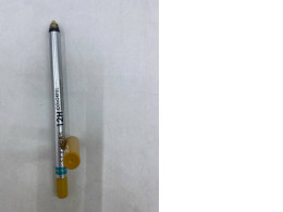  Sephora Collection 12H Colorful Contour Eye Pencil, possibly in the shade "63 Sunshine". 