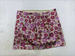 Women's short skirts Women's short skirts