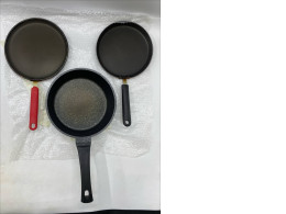 Set of 3 Non-stick coated pan