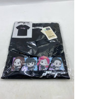 Black crew neck t-shirt