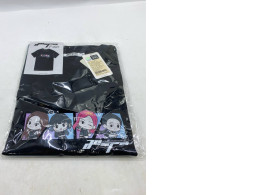 Black crew neck t-shirt Black crew neck t-shirt