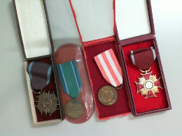 Set of 4 souvenir medals