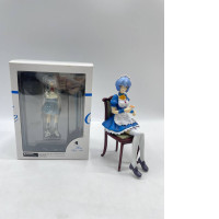 Set of 2 Japanese figures