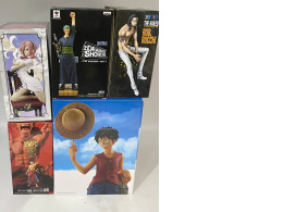 Set of Japanese figures ONE PIECE Set of Japanese figures ONE PIECE