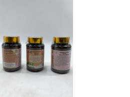 Set of 3 Thaksin Herbal Medicine, Body-nourishing capsules with Cassia siamea extract, 100 capsules.