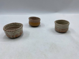 Set of 3 Japanese shino tea cup, or chawan, is used for ceremonies. Set of 3 Japanese shino tea cup, or chawan, is used for ceremonies.