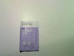 Rojukiss hydrogel mask with niacinamide.
