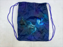 Drawstring backpack with cat and butterfly pattern.