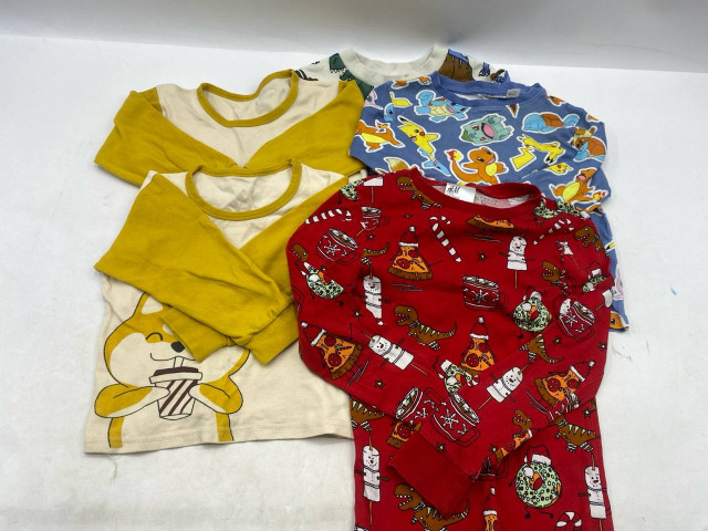 Set of 5 Kids' long-sleeved crew neck t-shirt Set of 5 Kids' long-sleeved crew neck t-shirt