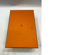Empty orange box
