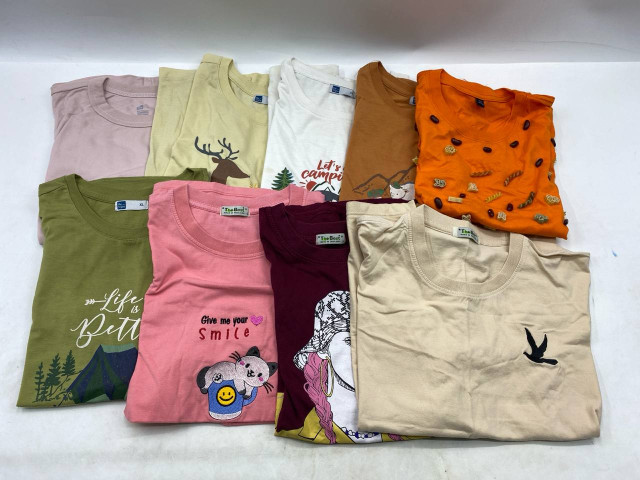Set of 9 Short-sleeved crew neck t-shirt Set of 9 Short-sleeved crew neck t-shirt