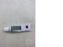 Bioplacenton gel, manufactured by Kalbe, is used for treating wounds and various skin diseases. Bioplacenton gel, manufactured by Kalbe, is used for treating wounds and various skin diseases.