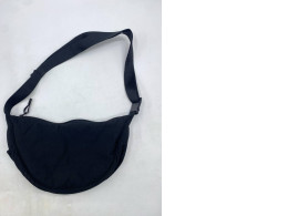 Black shoulder bag