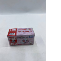  Takara Tomy Dream Tomica No. 152 Hello Kitty Apple Carry die-cast toy car. 