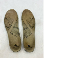 Quechua Hike 550 leather walking insoles in beige. 