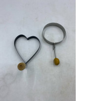 Set of 2 stainless steel egg and pancake molds 