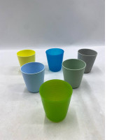 Set of 6 plastic drinking cups