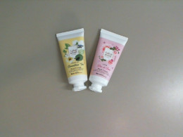 Set of 2 small hand creams Sabai Arom Set of 2 small hand creams Sabai Arom