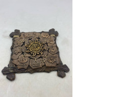 vintage sun face slate plaque/trivet/wall hanging. 